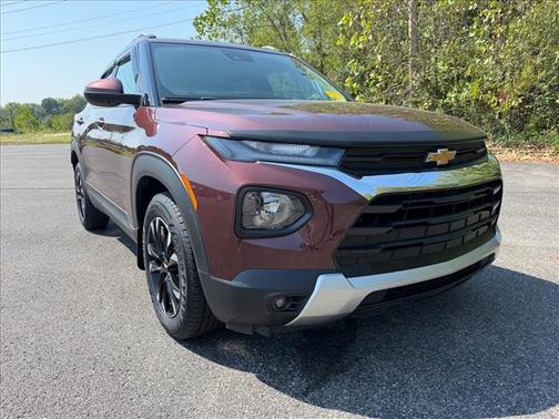 Mahogany Red Metallic 2023 Chevrolet Trailblazer LT