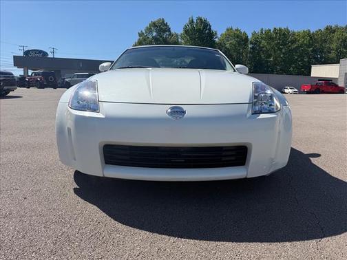 Pikes Peak White Pearl 2004 Nissan 350Z Touring