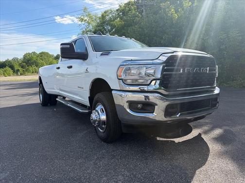 Bright White Clearcoat 2024 RAM 3500 Big Horn