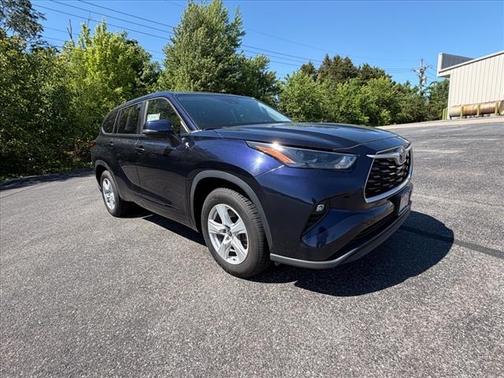 Blue 2023 Toyota Highlander LE