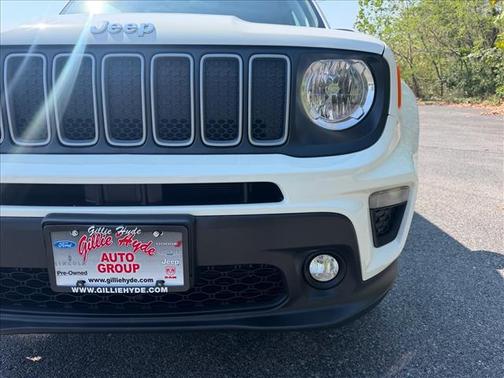 Alpine White Clearcoat 2023 Jeep Renegade Latitude