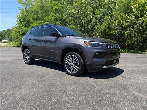 Granite Crystal Clearcoat Metallic 2023 Jeep Compass Limited
