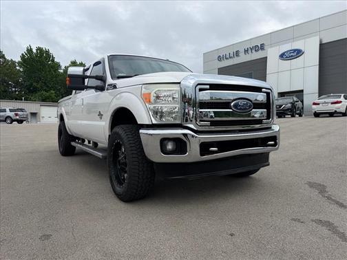 White Platinum Tri-Coat Metallic 2011 Ford F-250 Lariat