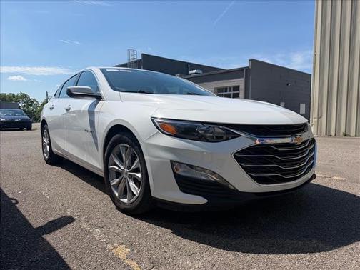 Summit White 2023 Chevrolet Malibu LT