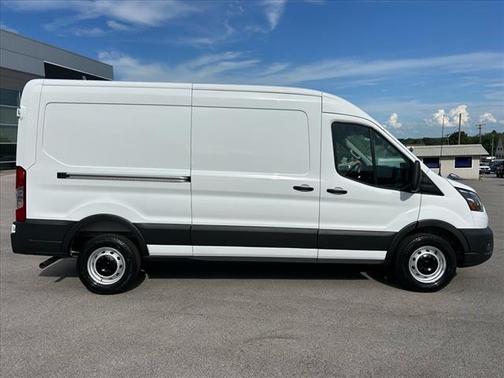 2025 Ford Transit-250 148 WB Medium Roof Cargo