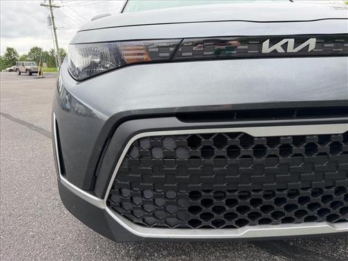 Gray 2024 Kia Soul LX