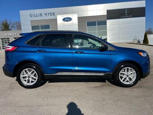 2023 Ford Edge SE