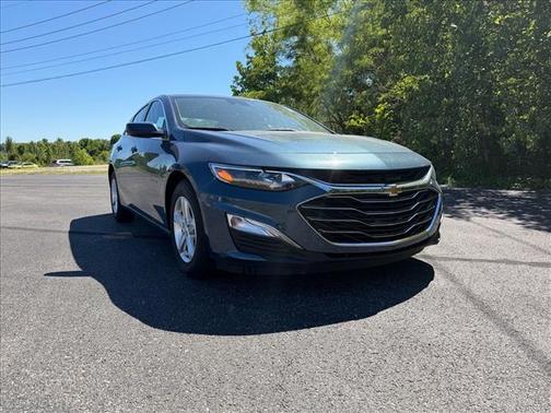 Lakeshore Blue Metallic 2025 Chevrolet Malibu 1LS