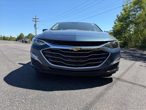 Lakeshore Blue Metallic 2025 Chevrolet Malibu 1LS
