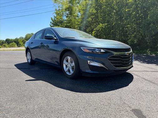 Lakeshore Blue Metallic 2025 Chevrolet Malibu 1LS