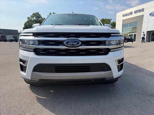 Oxford White Clearcoat 2024 Ford Expedition Limited