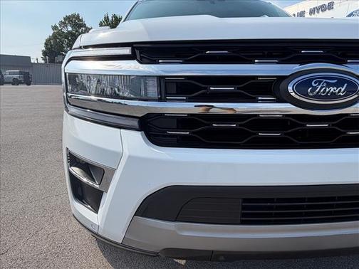 Oxford White Clearcoat 2024 Ford Expedition Limited