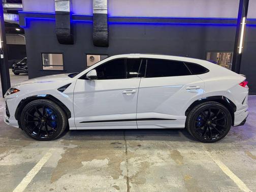 White 2020 Lamborghini Urus Sport Utility 4D