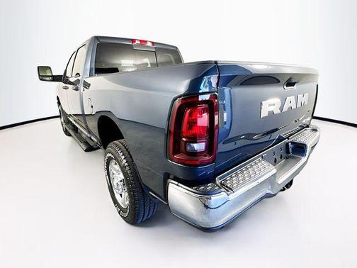 2025 RAM 2500 Tradesman Crew Cab 4x4 6'4' Box