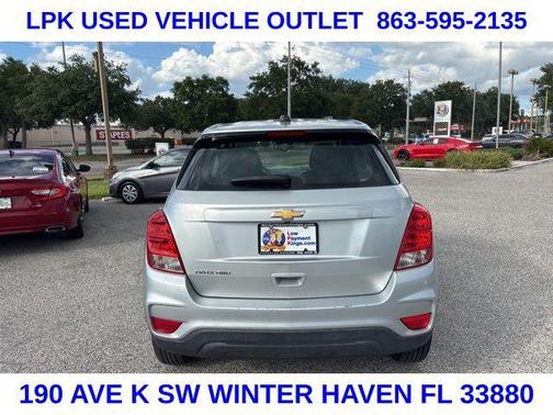 Silver Ice Metallic 2018 Chevrolet Trax LS