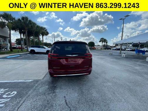 Velvet 2023 Chrysler Pacifica Limited
