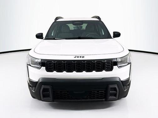 Bright White Clearcoat 2026 Jeep Cherokee Laredo 4x4