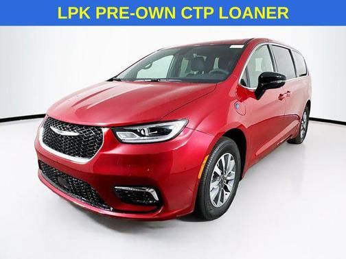 2025 Chrysler Pacifica Hybrid Select