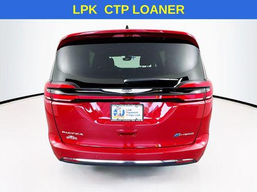 2025 Chrysler Pacifica Hybrid Select