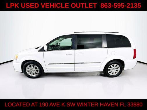 2014 Chrysler Town & Country Touring
