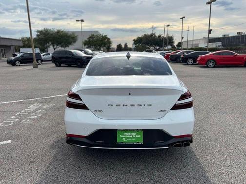 2022 Genesis G70 2.0T AWD