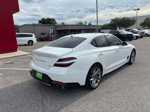 2022 Genesis G70 2.0T AWD