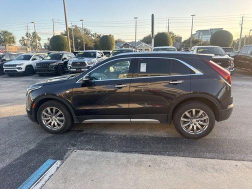 2023 Cadillac XT4 Premium Luxury