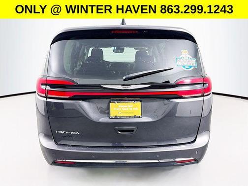 Granite Crystal Metallic Clearcoat 2023 Chrysler Pacifica Touring L