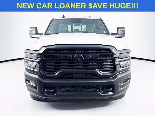 Bright White Clearcoat 2026 RAM 2500 Tradesman Crew Cab 4x4 6'4' Box