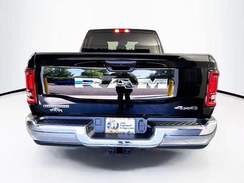 2025 RAM 2500 Big Horn Crew Cab 4x4 6'4' Box