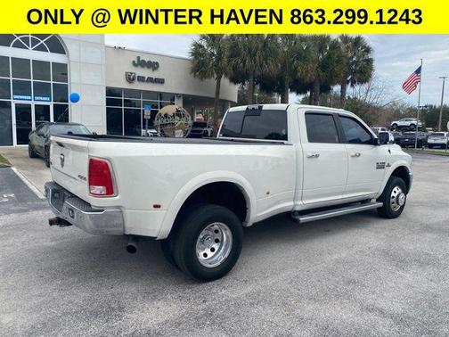 2017 RAM 3500 Laramie Crew Cab 4x4 8' Box