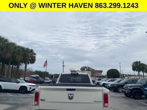 2017 RAM 3500 Laramie Crew Cab 4x4 8' Box