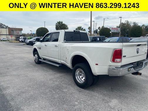 2017 RAM 3500 Laramie Crew Cab 4x4 8' Box