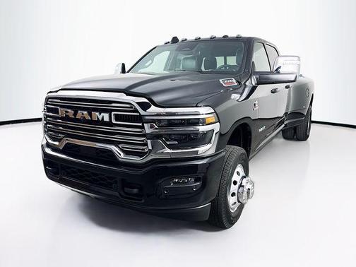 2026 RAM 3500 Laramie Crew Cab 4x4 8' Box