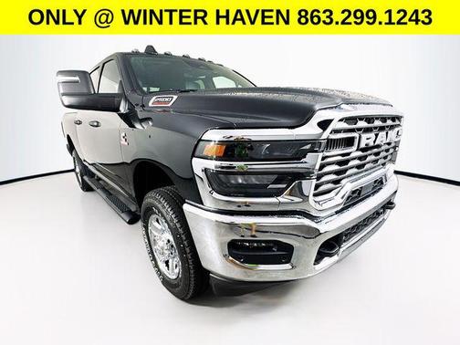 Diamond Black Crystal Pearlcoat 2025 RAM 2500 Tradesman Crew Cab 4x4 6'4' Box