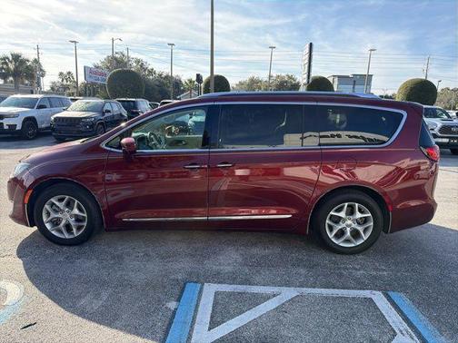2019 Chrysler Pacifica Touring-L Plus