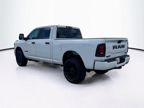 Bright White Clearcoat 2026 RAM 2500 Big Horn Crew Cab 4x4 6'4' Box