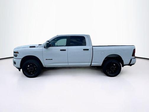 Bright White Clearcoat 2026 RAM 2500 Big Horn Crew Cab 4x4 6'4' Box