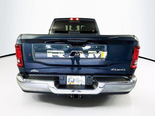 2025 RAM 2500 Tradesman Crew Cab 4x4 6'4' Box