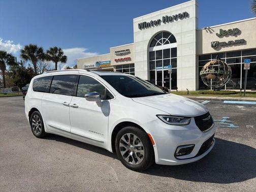 2024 Chrysler Pacifica L