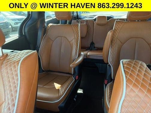 2024 Chrysler Pacifica L