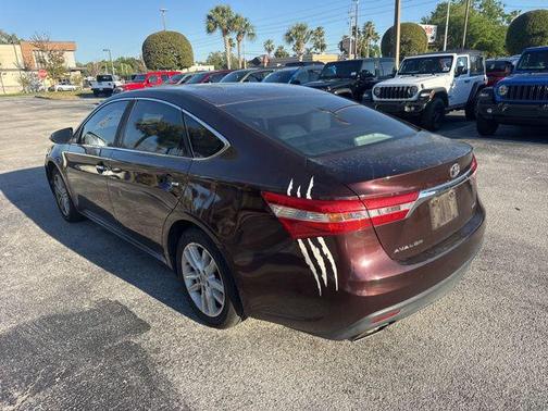 Maroon 2014 Toyota Avalon XLE Touring