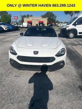 Bianco Gelato White 2017 FIAT 124 Spider Base
