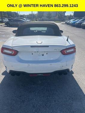 Bianco Gelato White 2017 FIAT 124 Spider Base