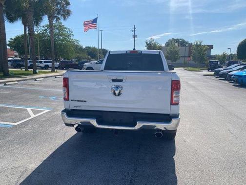 Bright White Clearcoat 2022 RAM 1500 Big Horn/Lone Star
