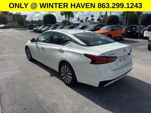 Glacier White 2024 Nissan Altima 2.5 SV