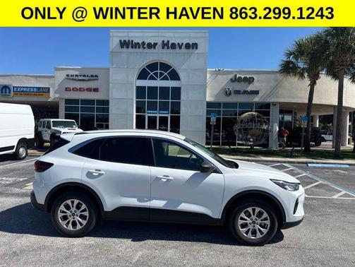 Oxford White 2024 Ford Escape Active