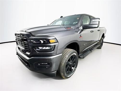 2025 RAM 2500 Big Horn Crew Cab 4x4 6'4' Box