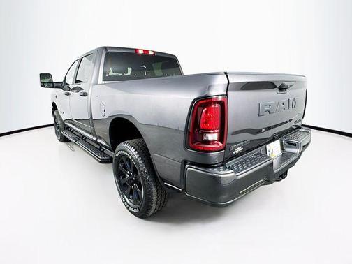 2025 RAM 2500 Big Horn Crew Cab 4x4 6'4' Box