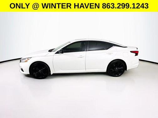 2022 Nissan Altima SR FWD